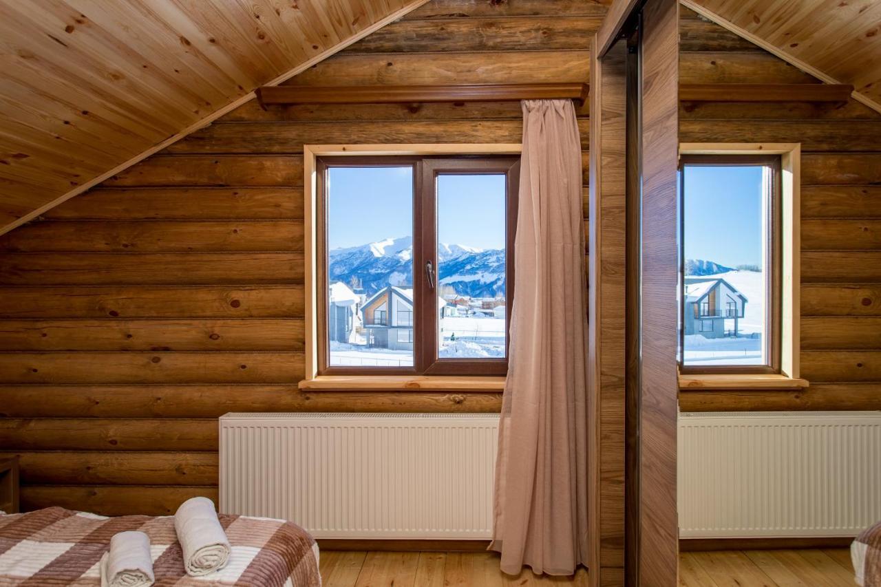 Snow Time Eco Chalet Gudauri Luaran gambar