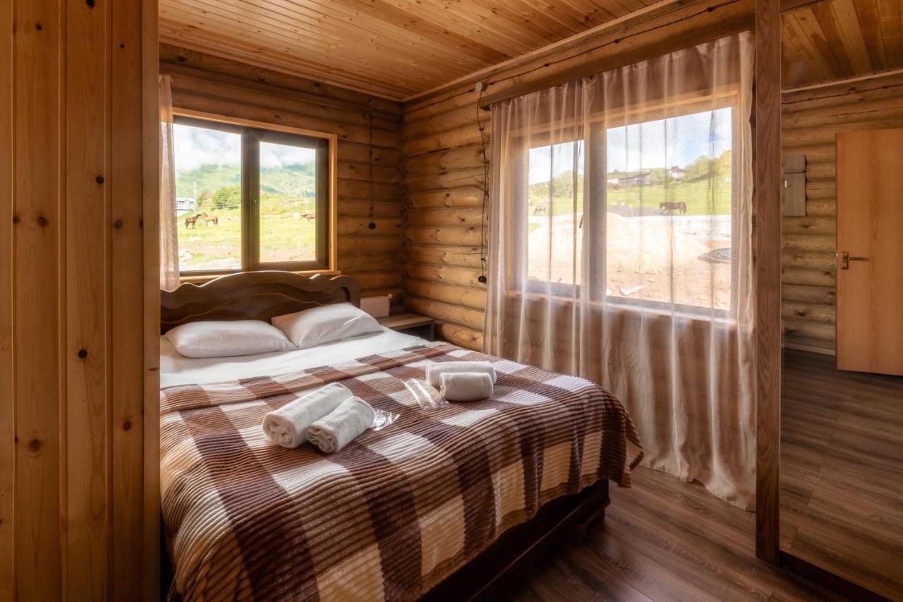 Snow Time Eco Chalet Gudauri Luaran gambar